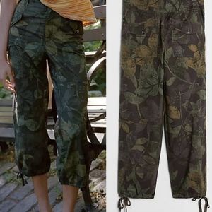 Anthropologie Ripley Utility Pants in Moss Camo Leaf Pattern size 26